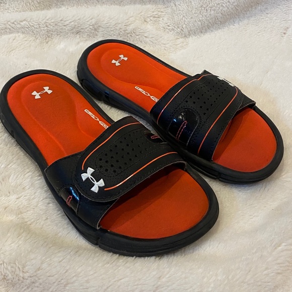 Under Armour UA Ignite VIII Memory Foam Sandals Slides Size 2Y Youth Kids VGC - Picture 2 of 9